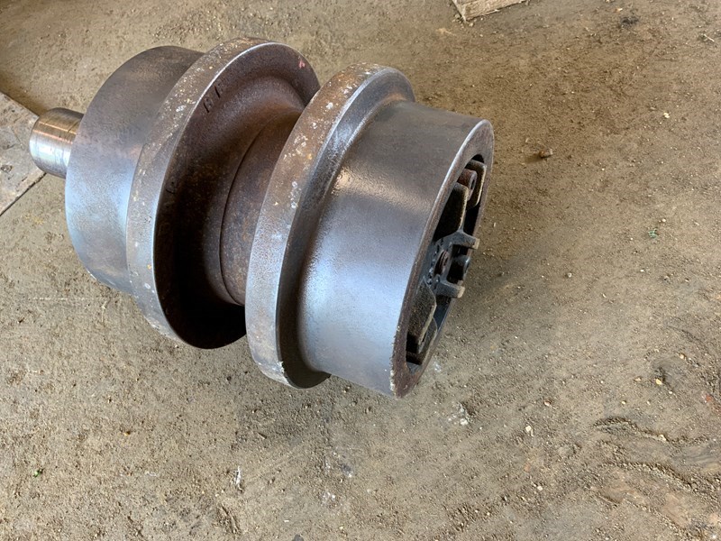 3004545 - ROLLER GP- fits CATERPILLAR | Price: $130.20 Stock: Indiana