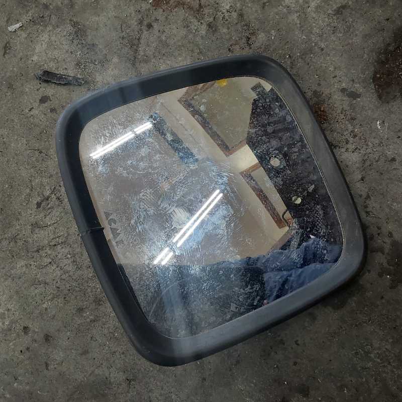 2755588 - MIRROR fits CATERPILLAR | Price: $30.68 Stock: Texas